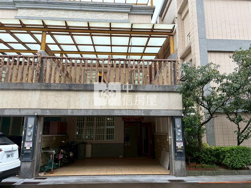 楊湖天下前院雙車位別墅房屋室內格局與周邊環境