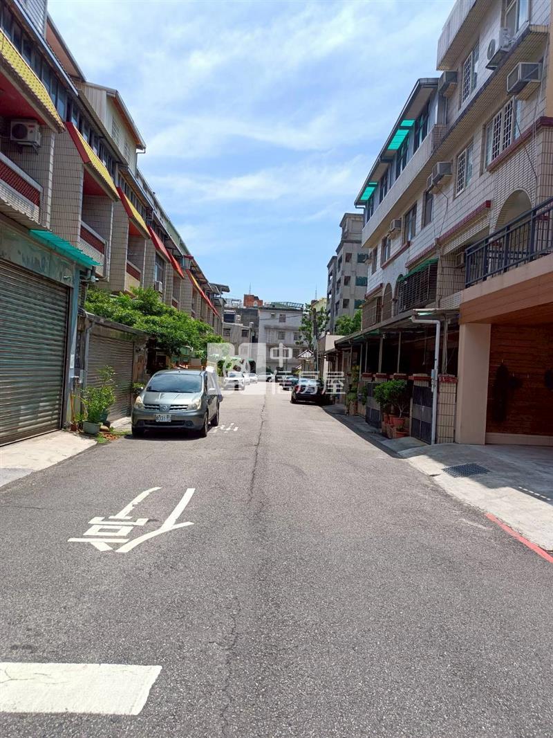中壢近林森國小大面寬庭園透天房屋室內格局與周邊環境