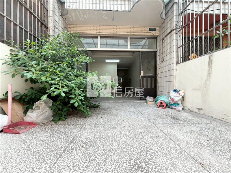 東區旱溪旁透天房屋室內格局與周邊環境