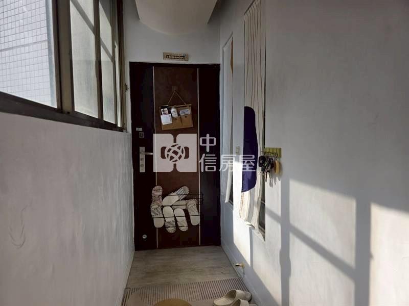 文心國小捷運梅川麗晶高樓兩房兩衛房屋室內格局與周邊環境