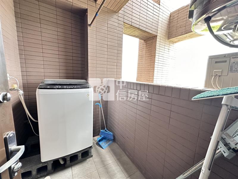 【安家】專任-泊林高樓層景觀2房車房屋室內格局與周邊環境