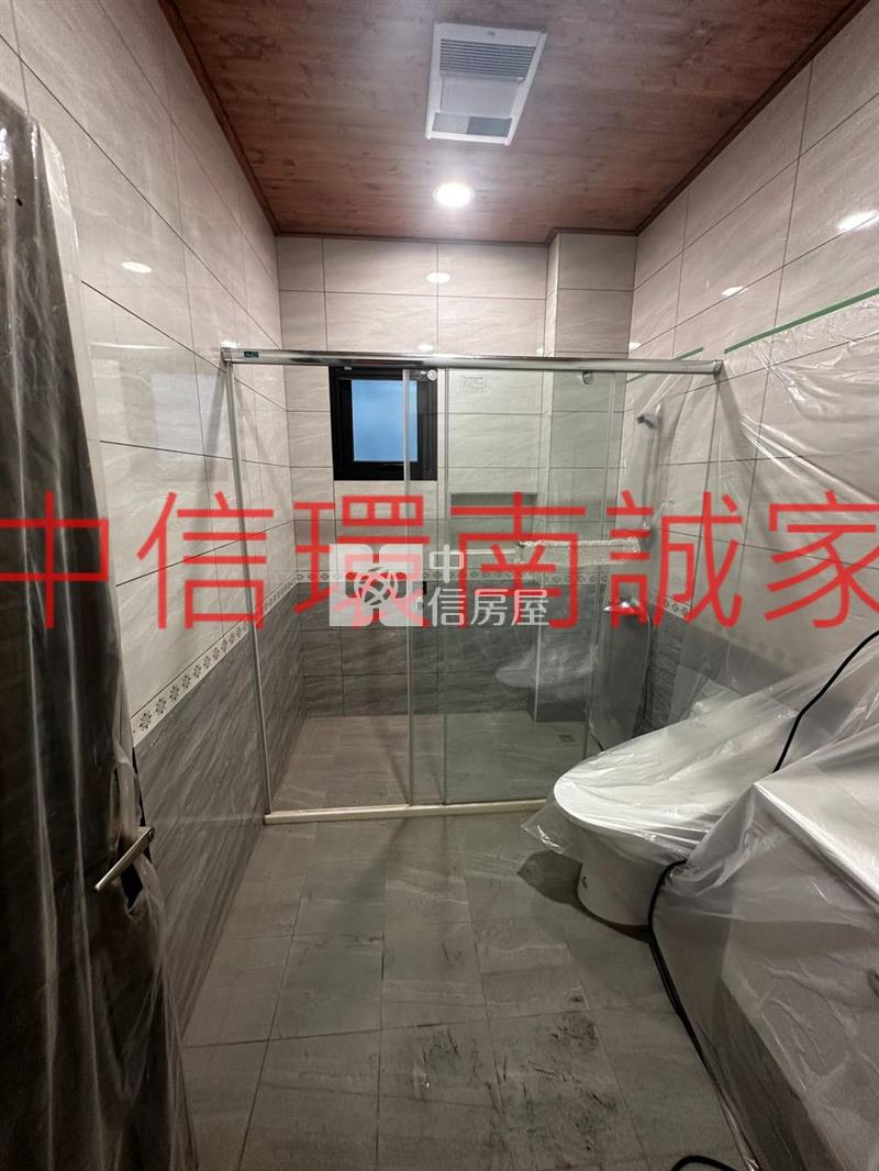 忠貞大面寬電梯店住房屋室內格局與周邊環境