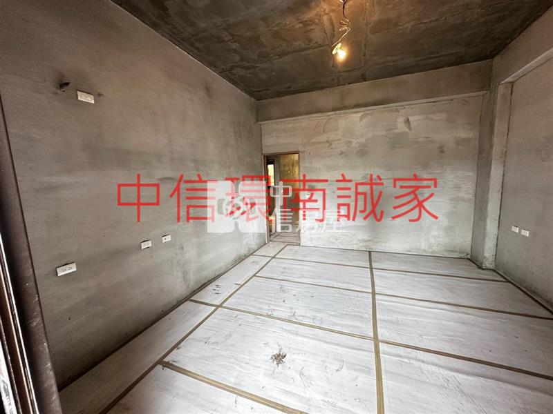 忠貞大面寬電梯店住房屋室內格局與周邊環境