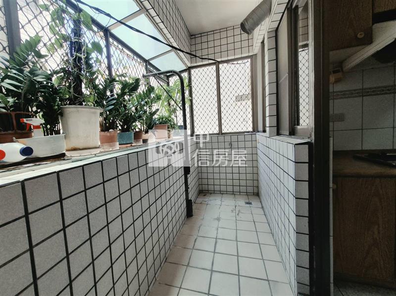 萬福金象採光三房平移車寓房屋室內格局與周邊環境