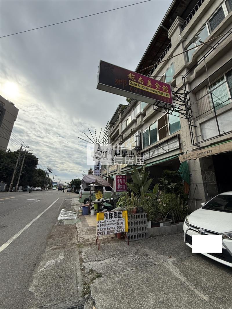 (鼎天麗地)獨家-修平科大旁黃金透店房屋室內格局與周邊環境