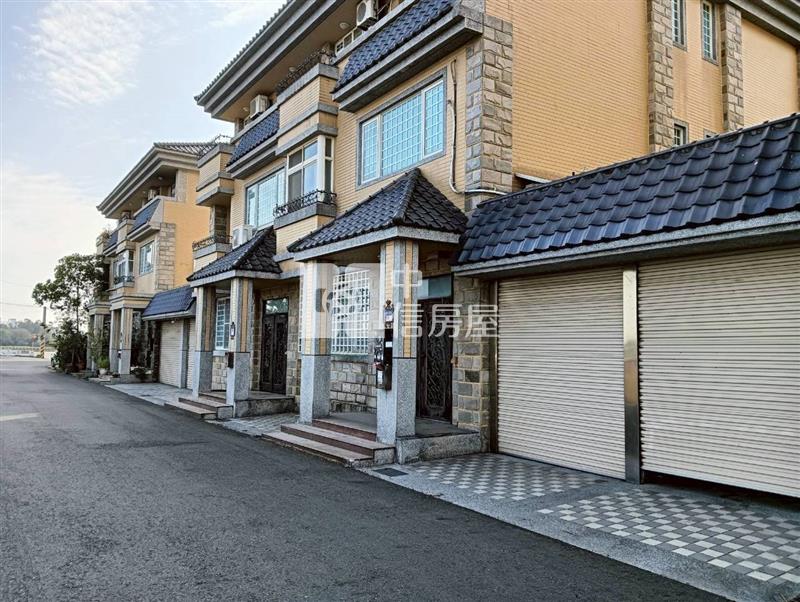 土庫公所雙車豪宅房屋室內格局與周邊環境