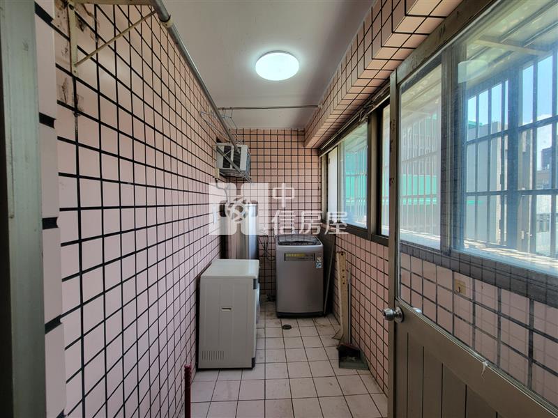 中壢後站【東興學園】電梯三房車房屋室內格局與周邊環境