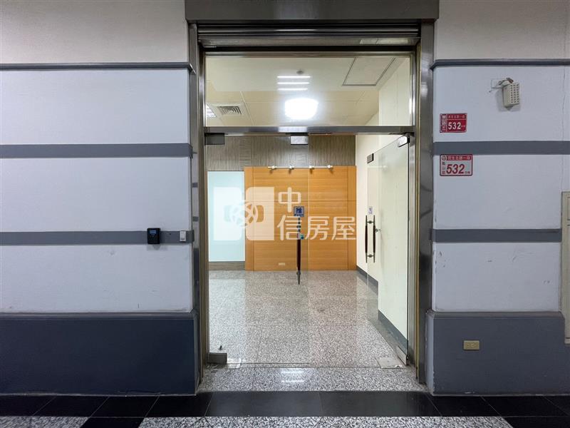 【奔馳】桃園光速21商辦房屋室內格局與周邊環境