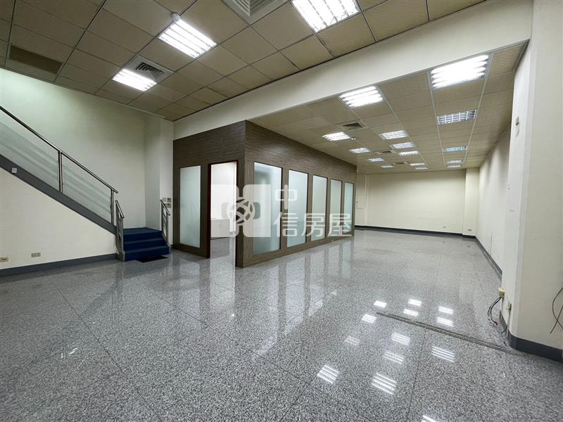 【奔馳】桃園光速21商辦房屋室內格局與周邊環境