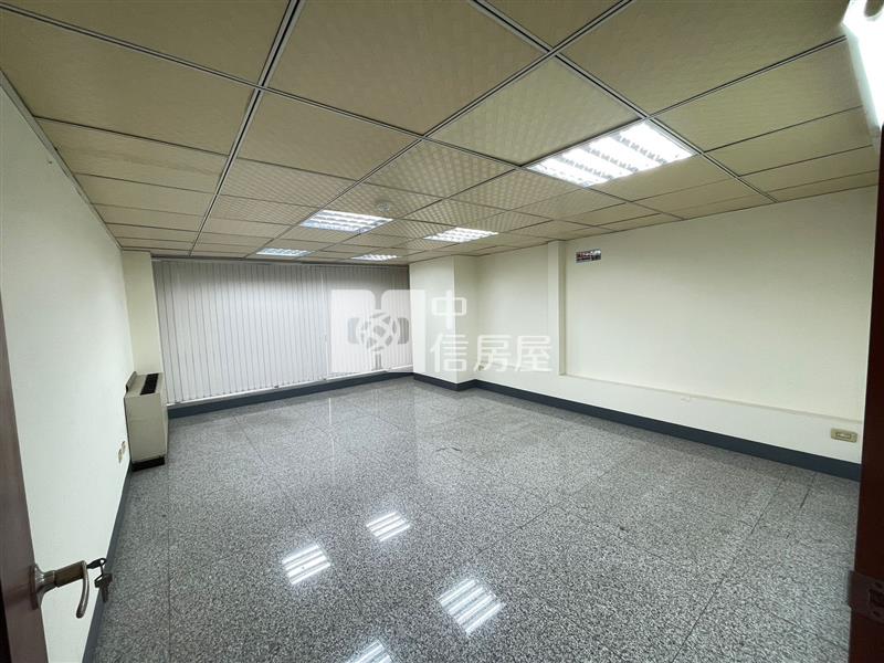 【奔馳】桃園光速21商辦房屋室內格局與周邊環境