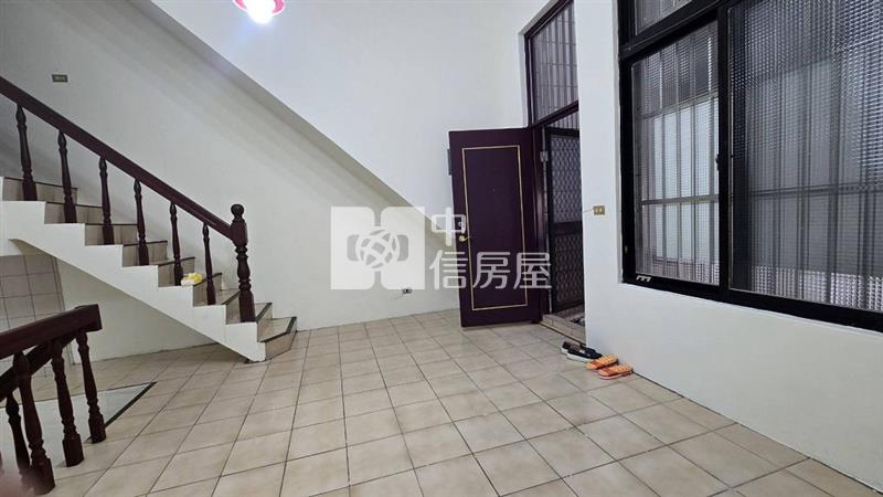 內壢火車站重疊別墅一,二樓(中信卓越團隊)房屋室內格局與周邊環境
