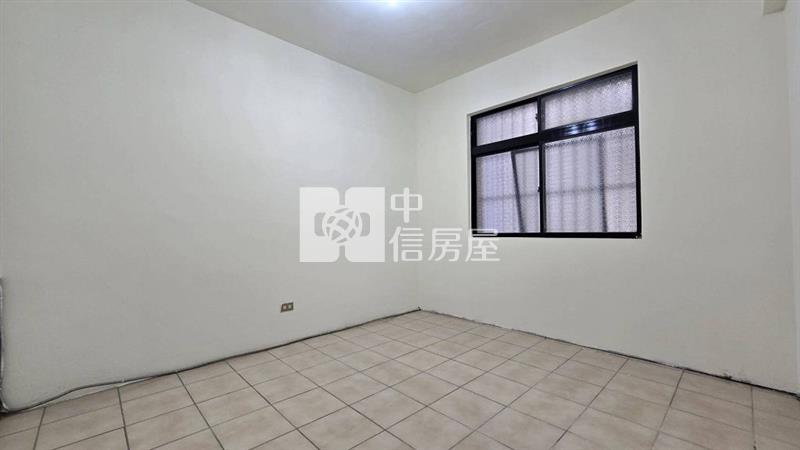 內壢火車站重疊別墅一,二樓(中信卓越團隊)房屋室內格局與周邊環境