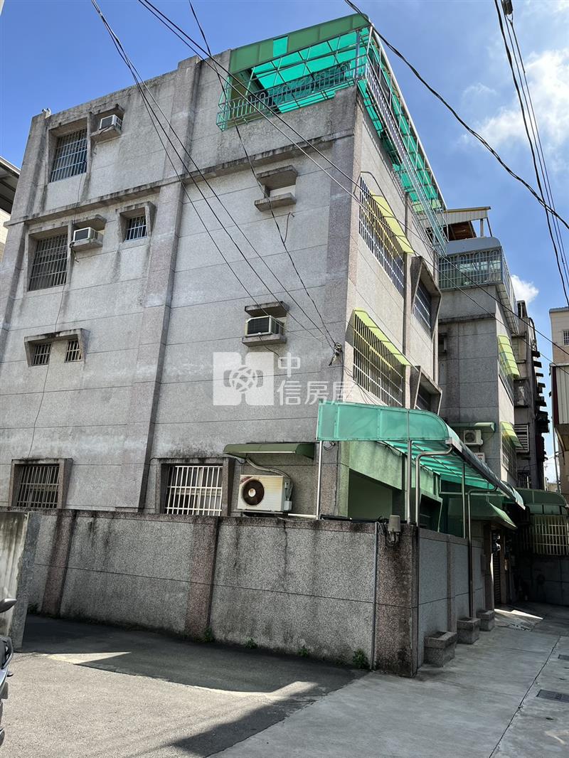 鳳山國中捷運旁52坪大地坪大別墅房屋室內格局與周邊環境