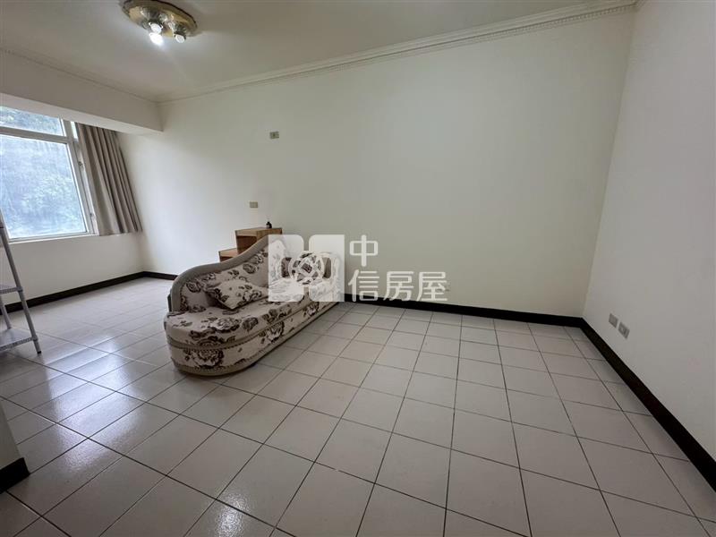 武陵愛買商圈桃園居易房屋室內格局與周邊環境