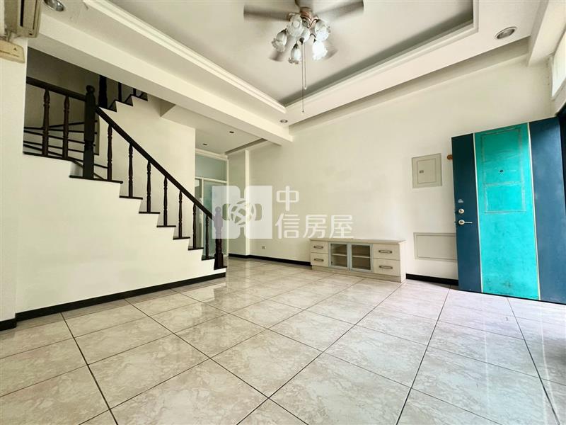 中科邊間別墅房屋室內格局與周邊環境