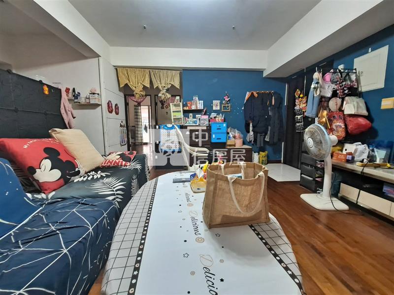 R8亞灣33樓高層收租美2房房屋室內格局與周邊環境
