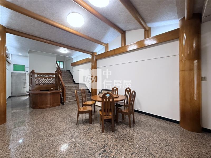 國華街店面透天房屋室內格局與周邊環境