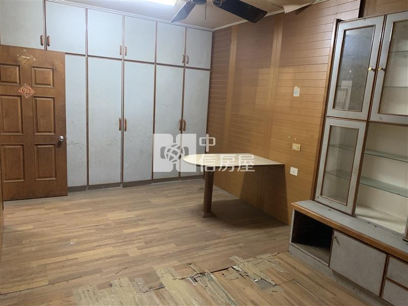 C1-18豐榮路靜巷1+1平房房屋室內格局與周邊環境