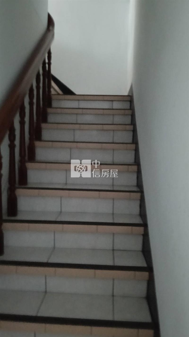 A1-97仁區別墅房屋室內格局與周邊環境