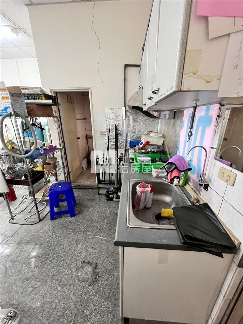 B1-112大鎮社區店面房屋室內格局與周邊環境