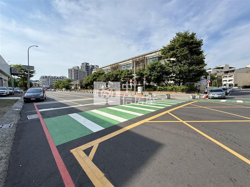 櫻花捷運站永久棟距住二建地房屋室內格局與周邊環境