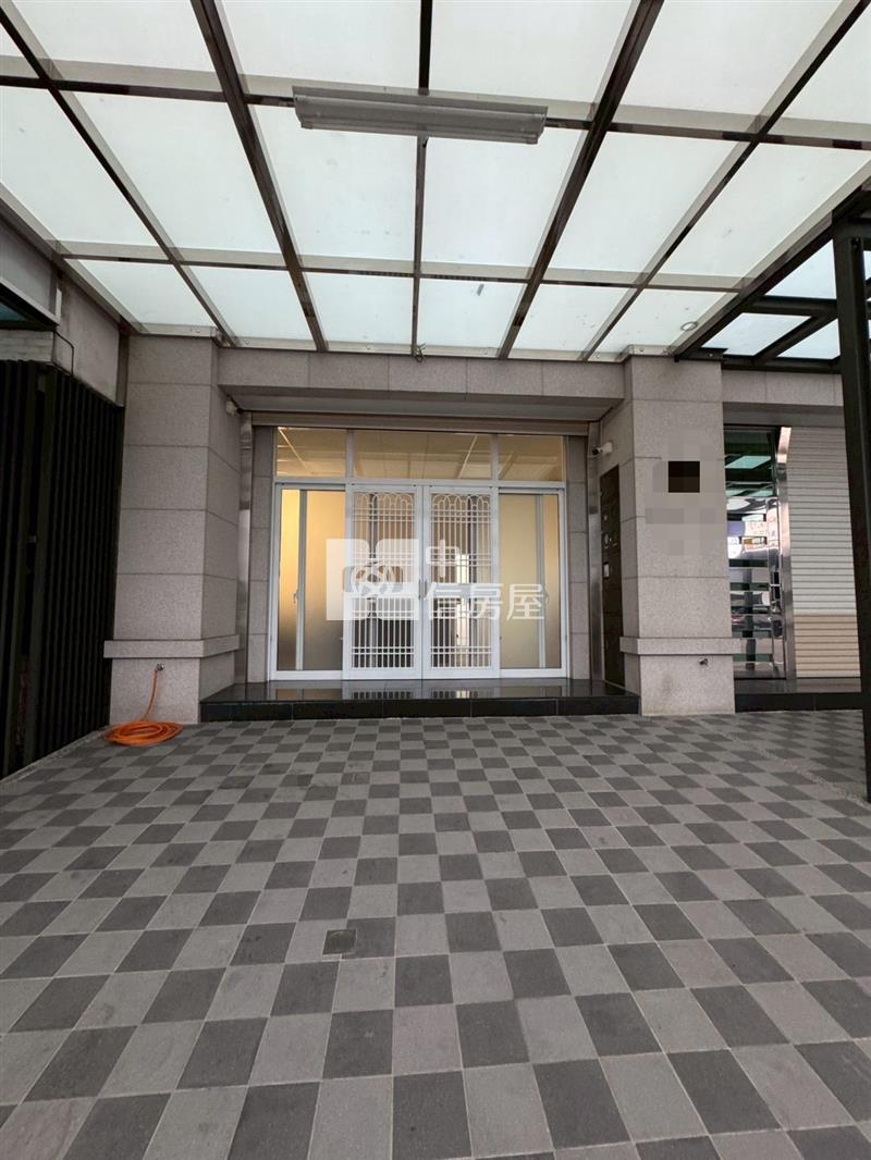 正興美六路黃金店面房屋室內格局與周邊環境