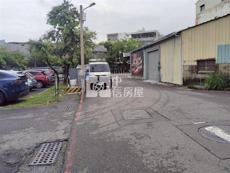南區新都路三面臨角窗建地房屋室內格局與周邊環境
