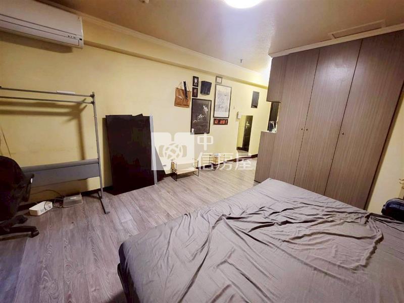 桃園正市區獨立陽台電梯套房房屋室內格局與周邊環境