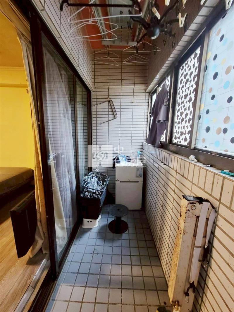 桃園正市區獨立陽台電梯套房房屋室內格局與周邊環境