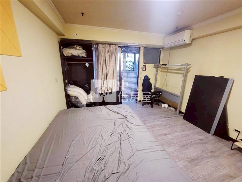 桃園正市區獨立陽台電梯套房房屋室內格局與周邊環境