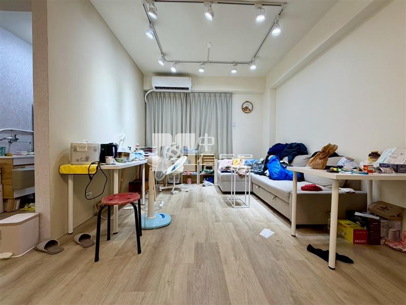 一中商圈低總價大三房質感美公寓房屋室內格局與周邊環境