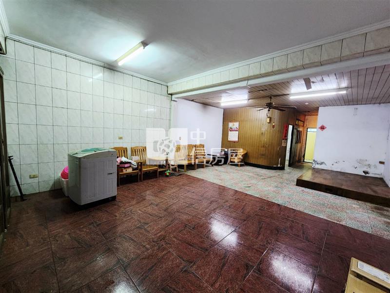 低總價大崙國小忠愛生活商圈4房透天房屋室內格局與周邊環境