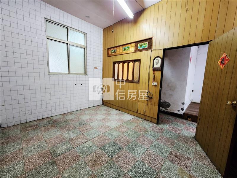 低總價大崙國小忠愛生活商圈4房透天房屋室內格局與周邊環境