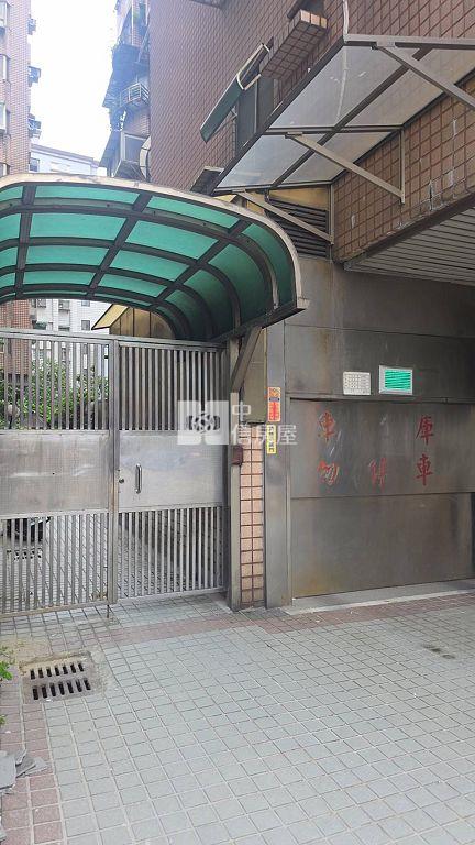 (A)桃園國際路收租3套房(中信卓越團隊)房屋室內格局與周邊環境