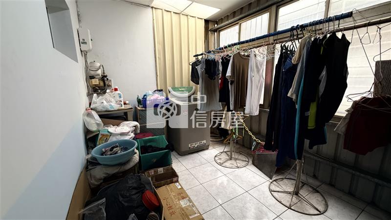 屏東縣府透天房屋室內格局與周邊環境