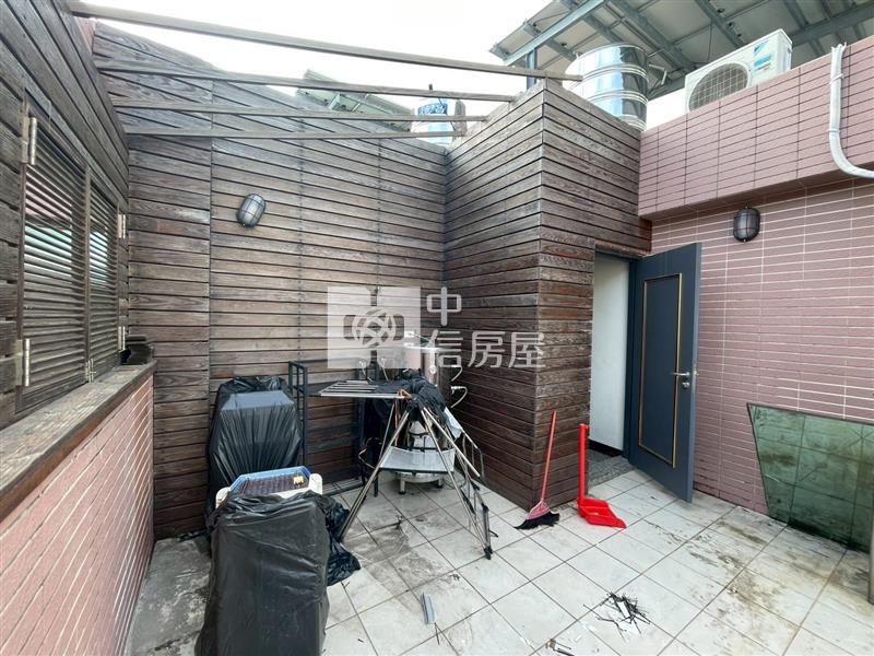 高雄楠梓右昌電梯店住房屋室內格局與周邊環境