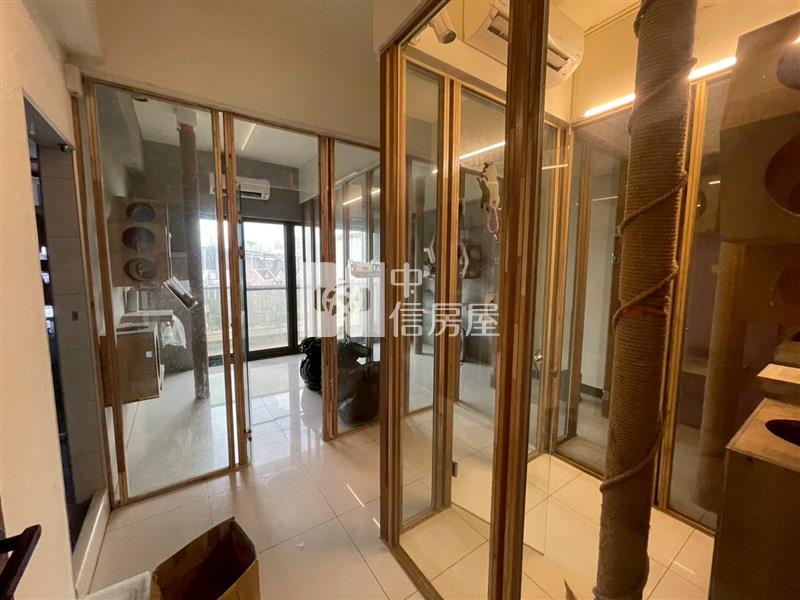 高雄楠梓右昌電梯店住房屋室內格局與周邊環境