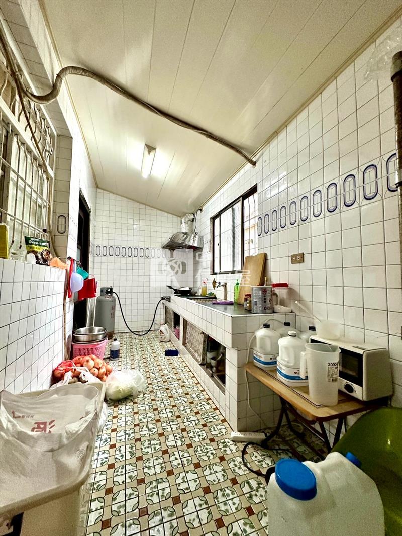 斗六崙南商圈大面寬透天房屋室內格局與周邊環境