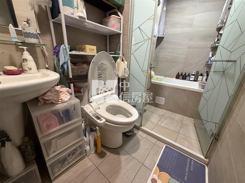 過嶺精美2房車房屋室內格局與周邊環境