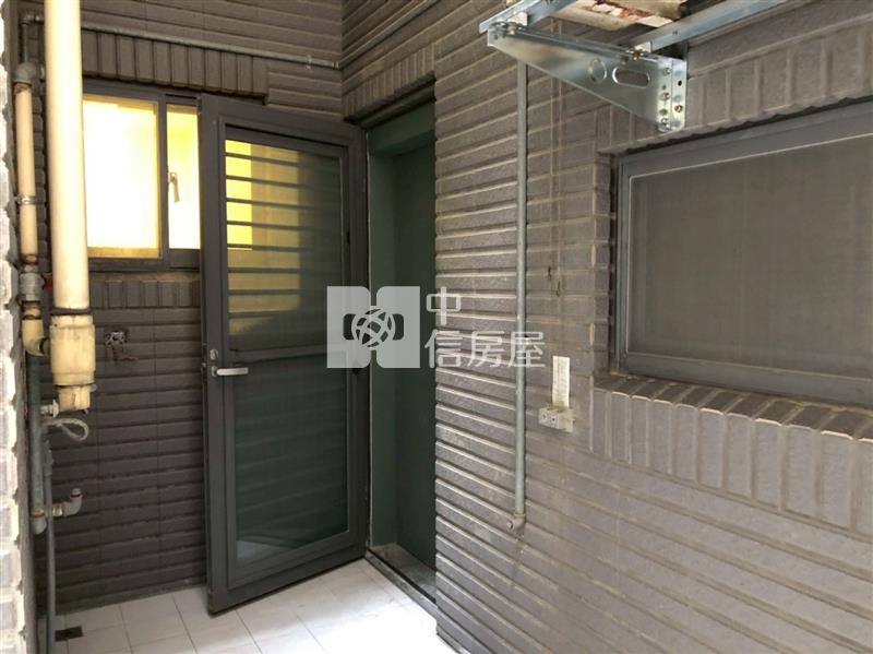 南勢重劃區金店面房屋室內格局與周邊環境