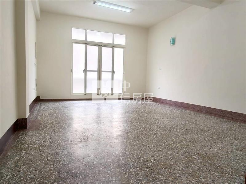 員林國小旁店住房屋室內格局與周邊環境
