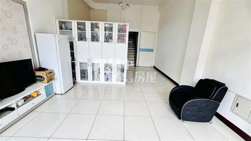 鑫聖中信-平鎮陸橋南路別墅金店面房屋室內格局與周邊環境