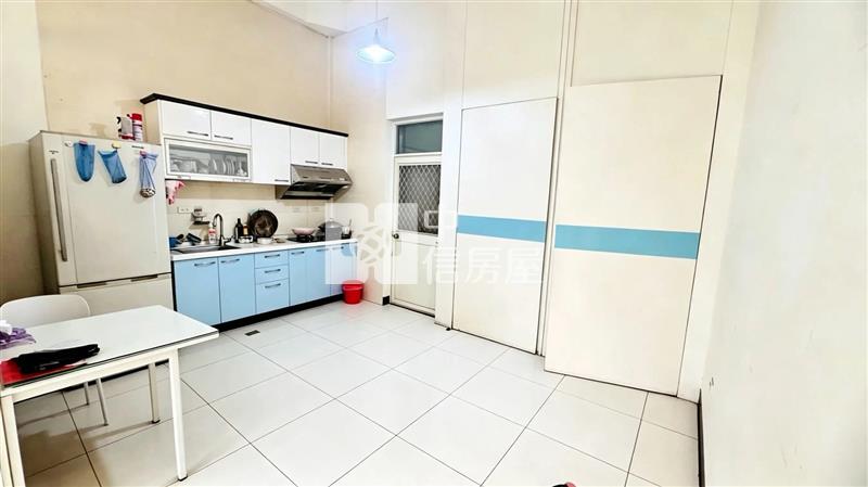 鑫聖中信-平鎮陸橋南路別墅金店面房屋室內格局與周邊環境