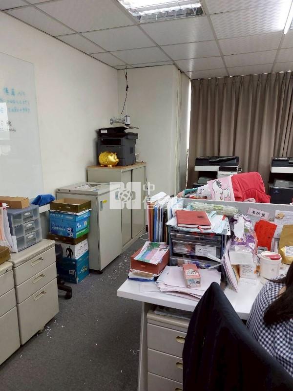 大里國光路商辦房屋室內格局與周邊環境