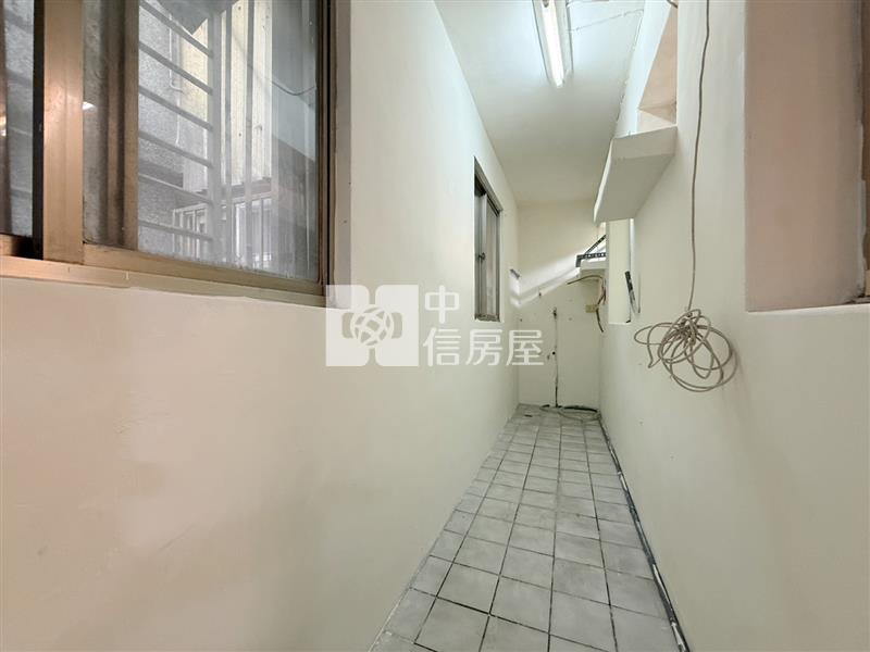 光華三房平車房屋室內格局與周邊環境