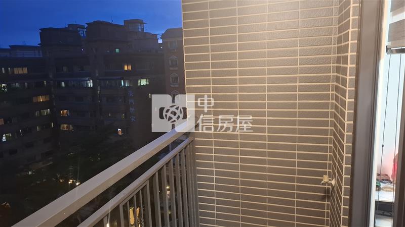 南崁國中美二房+平面車位房屋室內格局與周邊環境