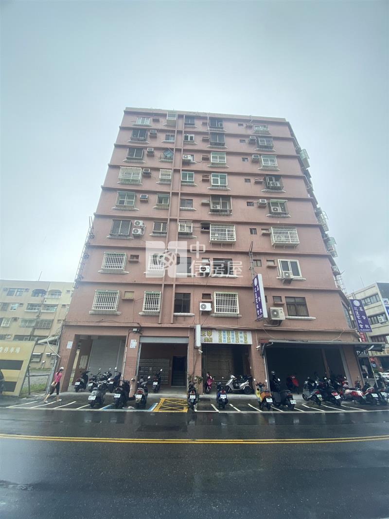 站前華廈精緻大套房房屋室內格局與周邊環境