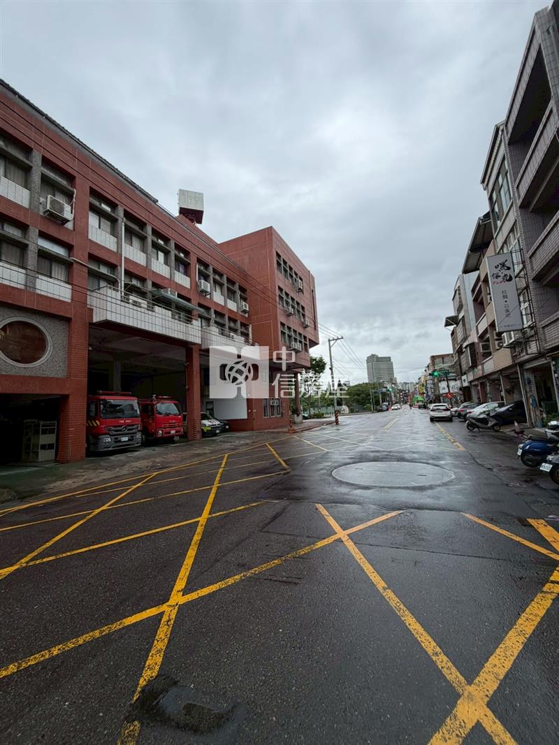 平鎮義民路可營業透天房屋室內格局與周邊環境