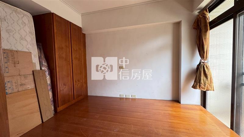 捷運四維站質感樓中樓3+1房美寓房屋室內格局與周邊環境
