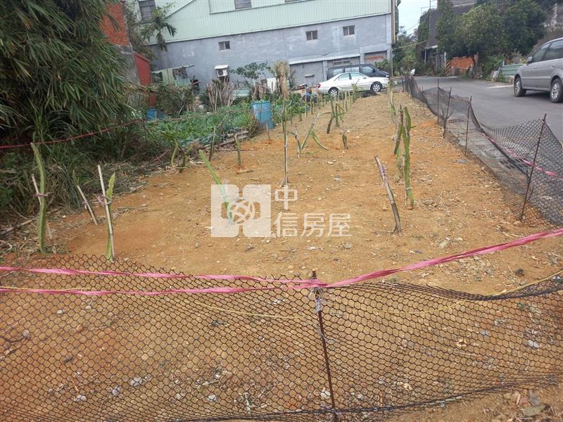 忠福段都計內雙面臨路方正農地房屋室內格局與周邊環境